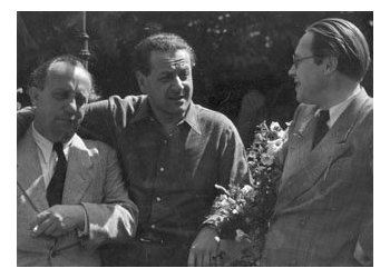 Nr. 230 v. l. n. r.: Karl Amadeus Hartmann, Rolf Liebermann, Wolfgang Steinecke. Kranichstein. 1946. Foto privat © Karl Amadeus Hartmann-Gesellschaft